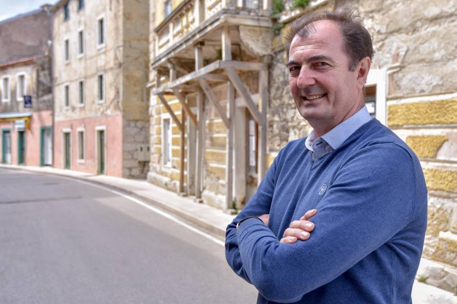 Obrovac, grad duhova: 'O nama se piše tek kad je neki skandal'