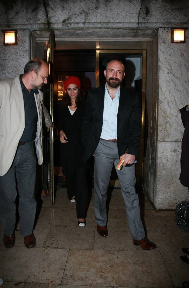 Zagreb: Šeherezada i Onur pogledali najizvo?eniji hrvatski mjuzikl Jalta, Jalta