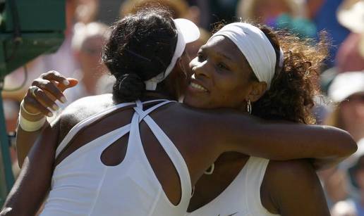 Serena Williams pobijedila sestru u finalu Wimbledona