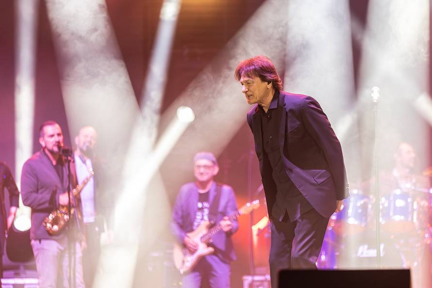 Spektakularno otvaranje sezone na Krku: Pjeva Zdravko Čolić...