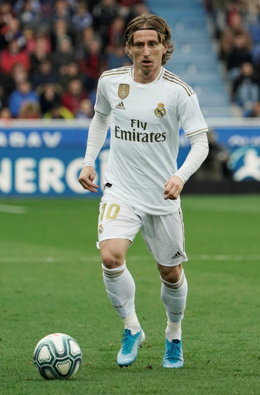 La Liga Santander - Deportivo Alaves v Real Madrid