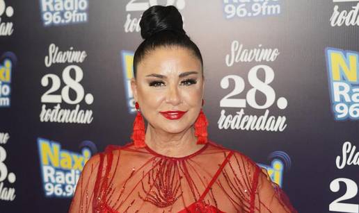 FOTO Alka Vuica iznenadila je sve neobičnom novom frizurom!