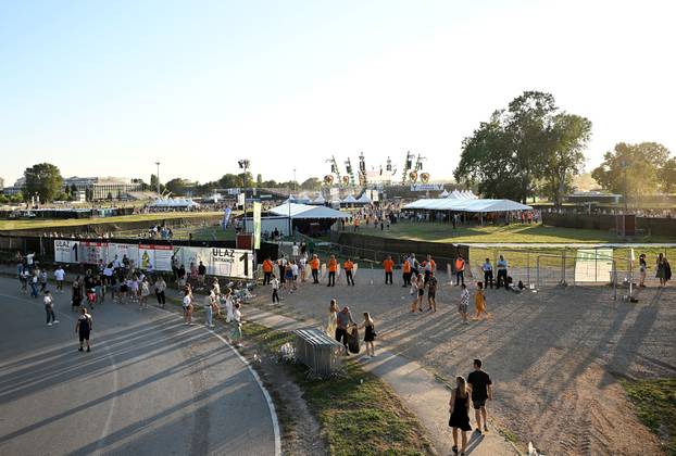 Zagreb: Iščekivanje koncerta Eda Sheerana kod Mosta slobode