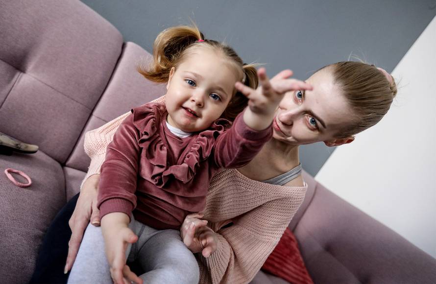 Zaprešić: Djevojčica koja boluje od mišićne atrofije