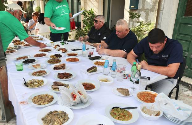 Kaštela: Najveća do sada “Fešta o boba”.