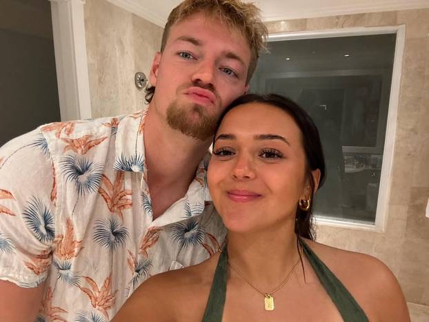 FOTO Tu je nogometašica, tu je i cheerleadersica:  Ovo su žene i djevojke američkih nogometaša