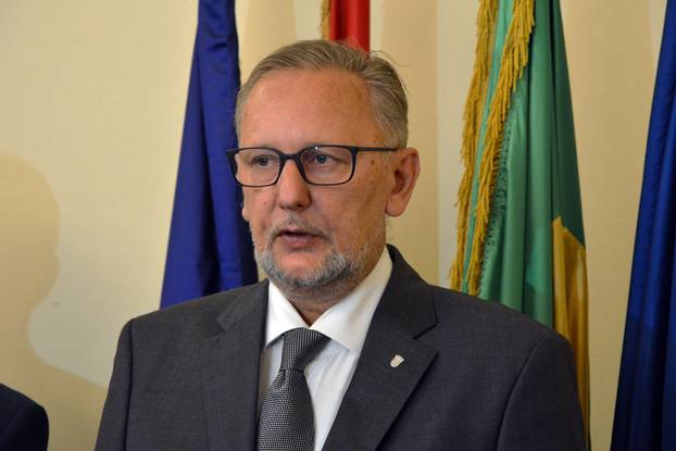 PoÅ¾ega: Ministar BoÅ¾inoviÄ i gradonaÄelnik potpisali sporazum o ureÄenju Policijske postaje