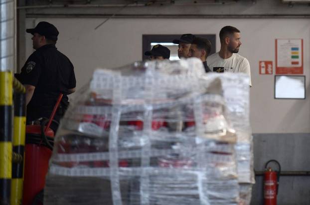 Zagreb: Privođenje uhićenih u Hrvatskim šumama