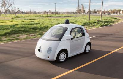 Googleov mali pametni auto ovog ljeta ide na javne ceste