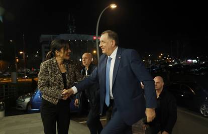 Dodik se vratio iz Rusije u BiH!