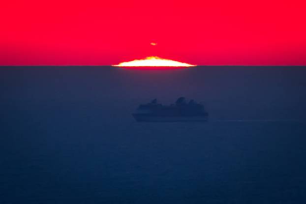 Vela Luka: Pogled sa Brda Hum na zalazak sunca iznad Jadranskog Mora
