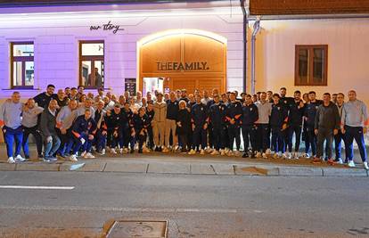 VIDEO 'Obitelj' u 'Familyju': Dalić je odveo 'vatrene' u svoj restoran, priredili iznenađenje