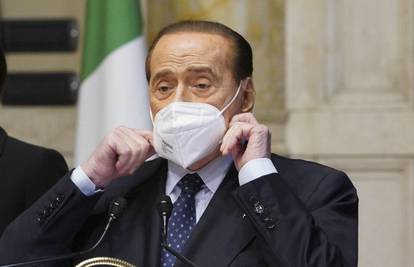 Silvio Berlusconi  teško bolestan