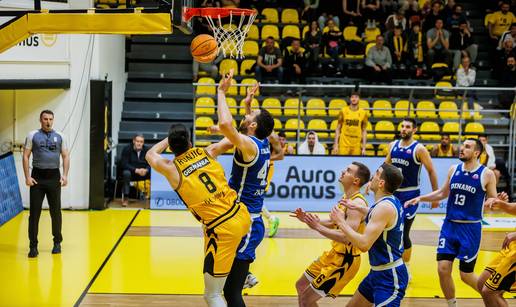 Split - Dinamo odgodili zbog vjetra, &Scaron;ibenka je iz Srbije dovela ameri&ccaron;kog &scaron;utera...