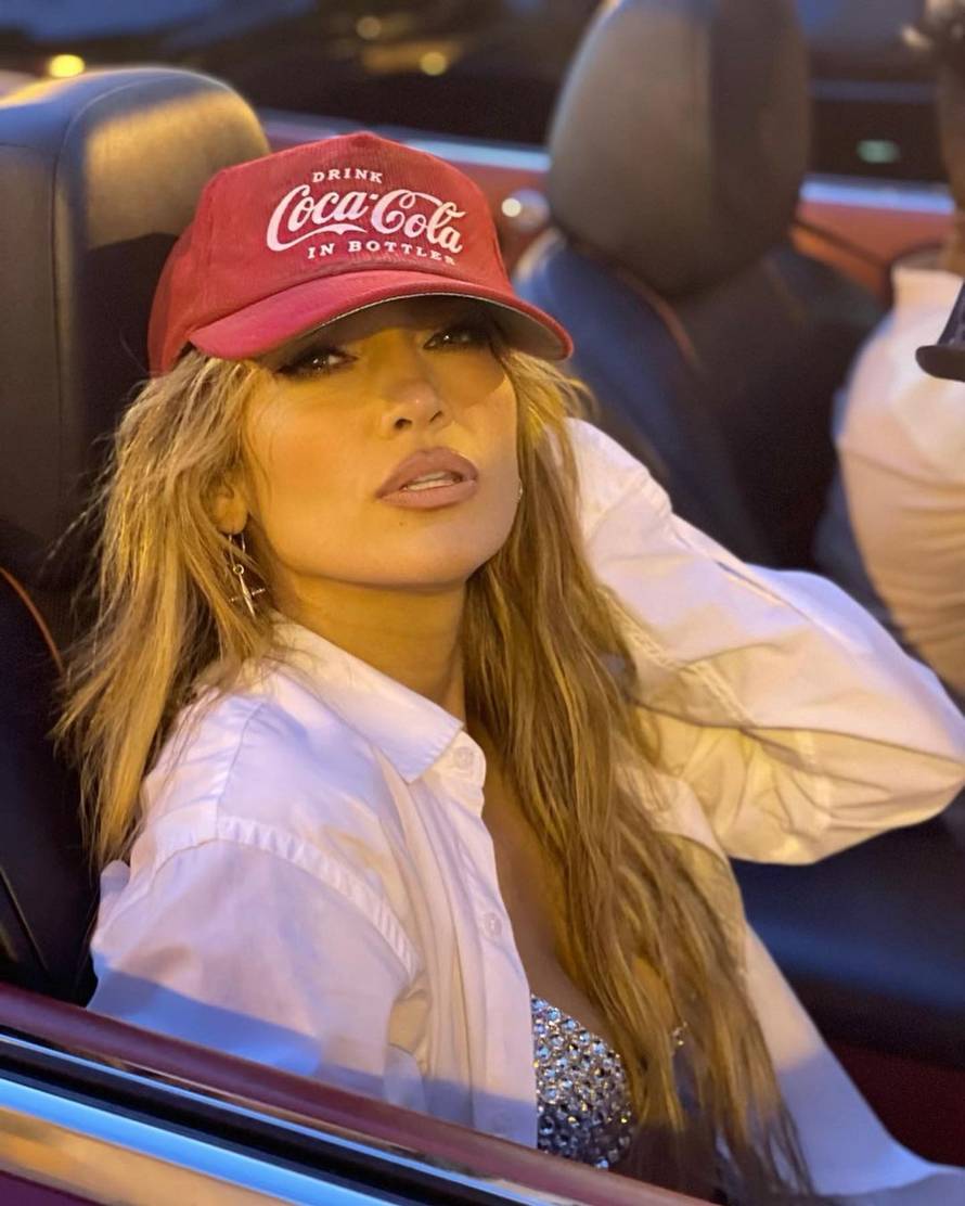 J.Lo i Ben ne skidaju oči jedno s drugoga: U šetnji Hamptonsom izmjenjivali zagrljaje i poljupce