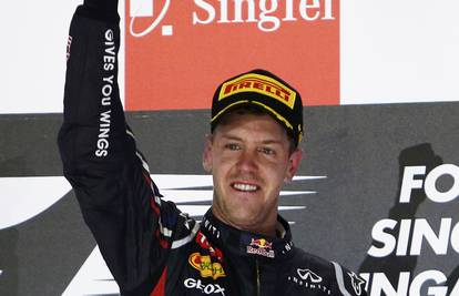 Alonso i Raikkonen kandidati za Red Bull: Vettel želi Kimija