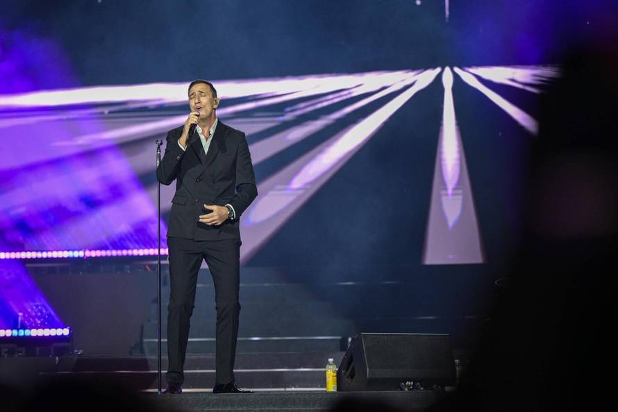 Zagreb: Koncert Sergeja Ćetkovića u Areni Zagreb