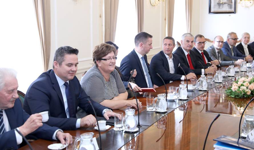 Izglasali nagodbu za Agrokor;  Plenković: Postignuti su ciljevi