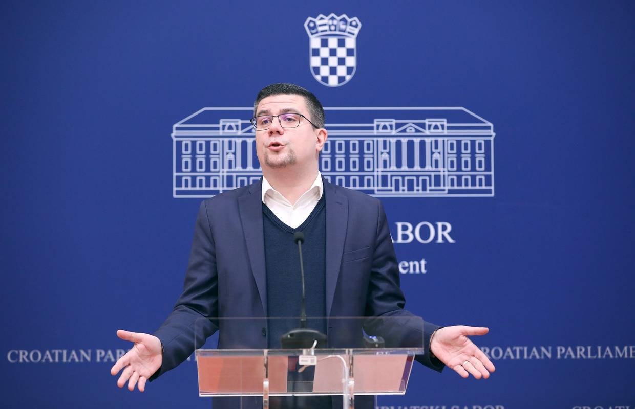 Domagoj Hajduković: HDZ-ov 'Projekt Slavonija' je farsa