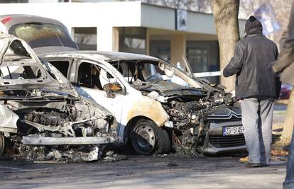 Video: Šefu sigurnosti Dinama izgorio automobil na Vrbanima