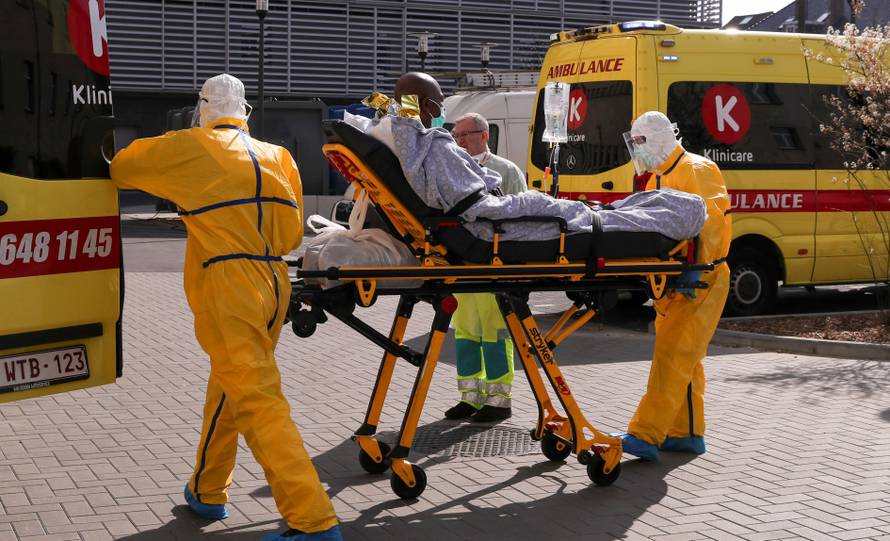 Strašno! U SAD-u preminula mala beba od posljedica korone