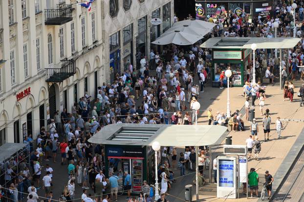 Zagreb: Pogled iz zraka na okupljanje prosvjednika Hodaj za Liku, hodaj za Hrvatsku 