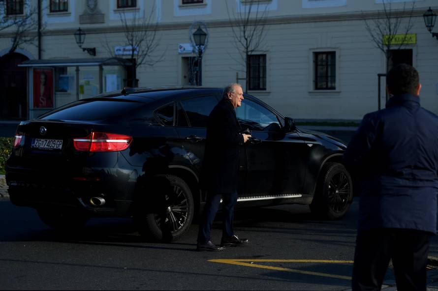 Zagreb: Božićna misa u katedrali