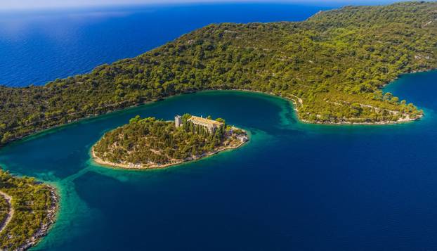 FOTO Ovako su stranci rangirali 10 najvećih hrvatskih otoka od najboljeg do najgoreg