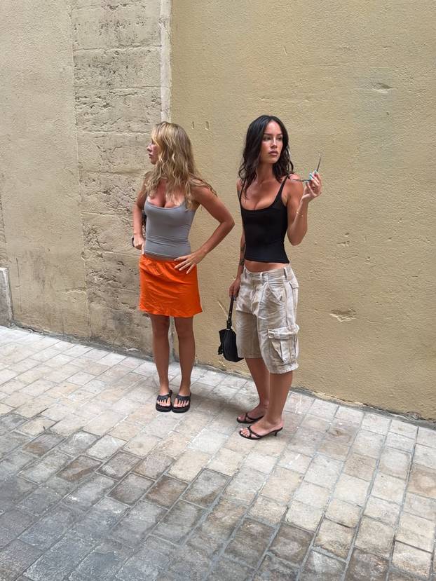 FOTO Sve nosi bez grudnjaka! Australka Eliza je cijela prirodna, kaže da voli slobodu
