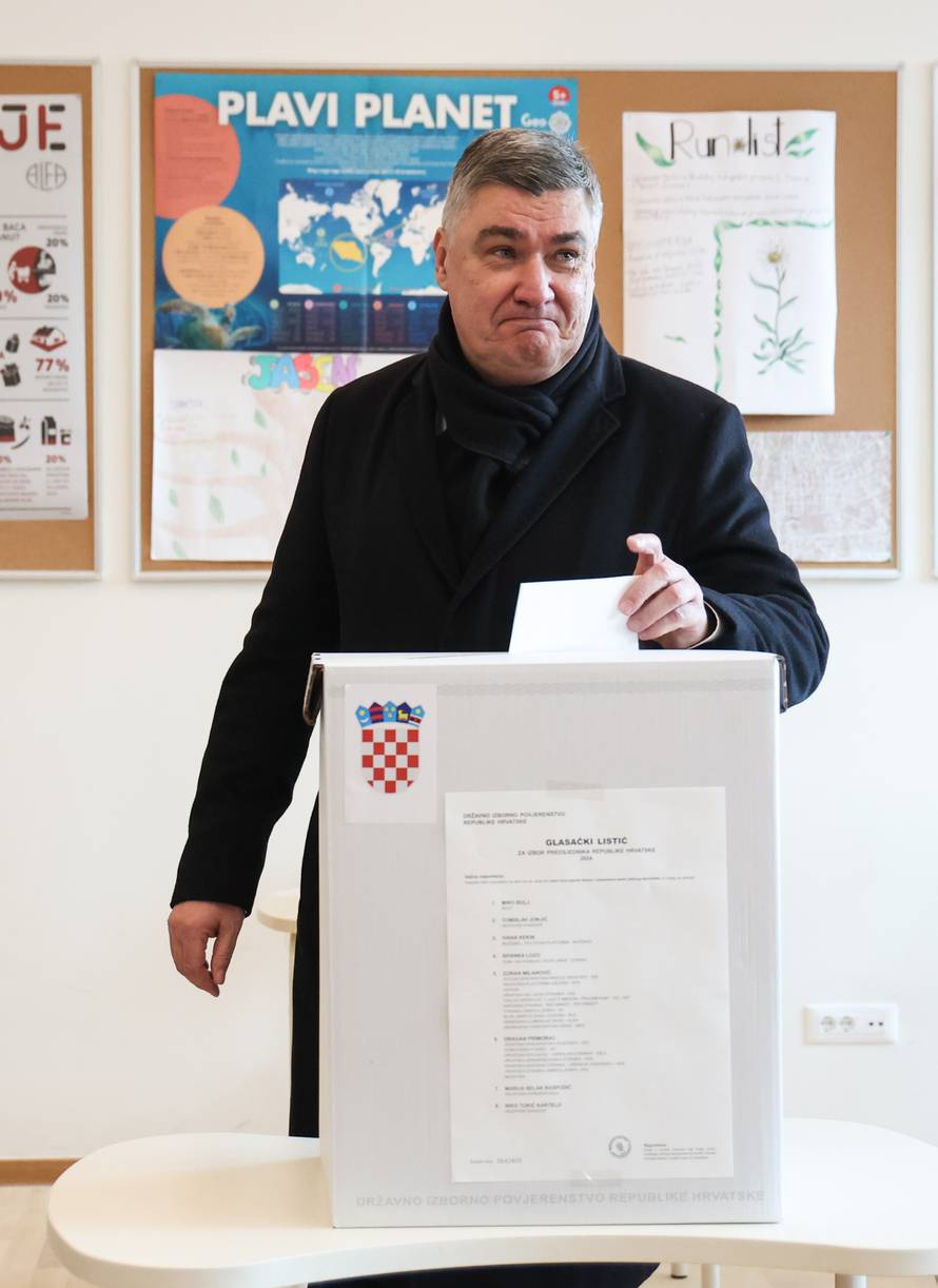 Zagreb: Aktualni predsjednik Zoran Milanović glasovao na predsjedničkim izborima