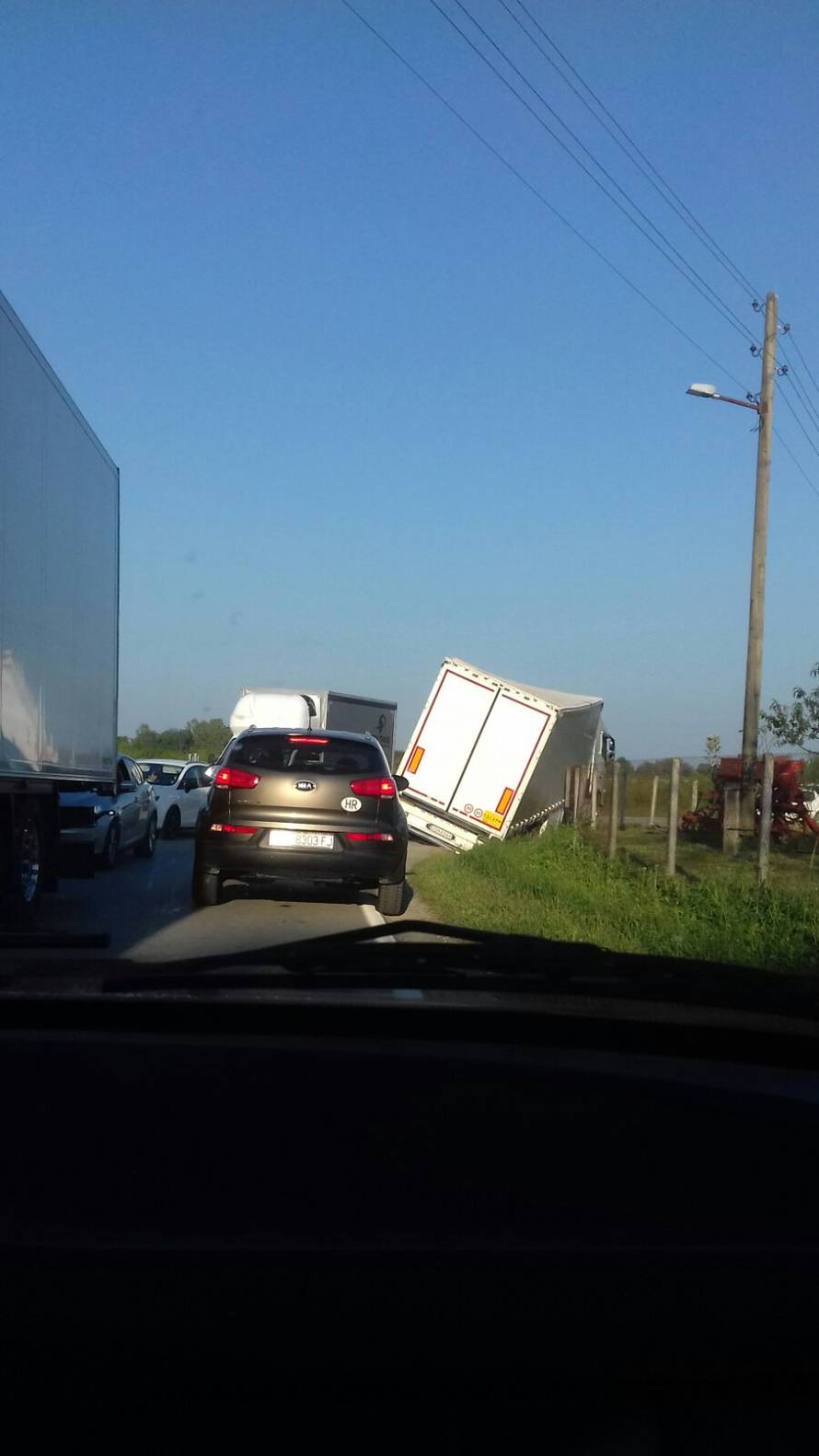 Prizori užasa s autoceste: Dvoje ljudi poginulo u teškoj nesreći