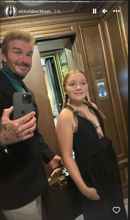 Victoria Beckham odjenula kći (11) u dekoltiranu haljinu, ljudi zgroženi: 'Ma sram te bilo!'