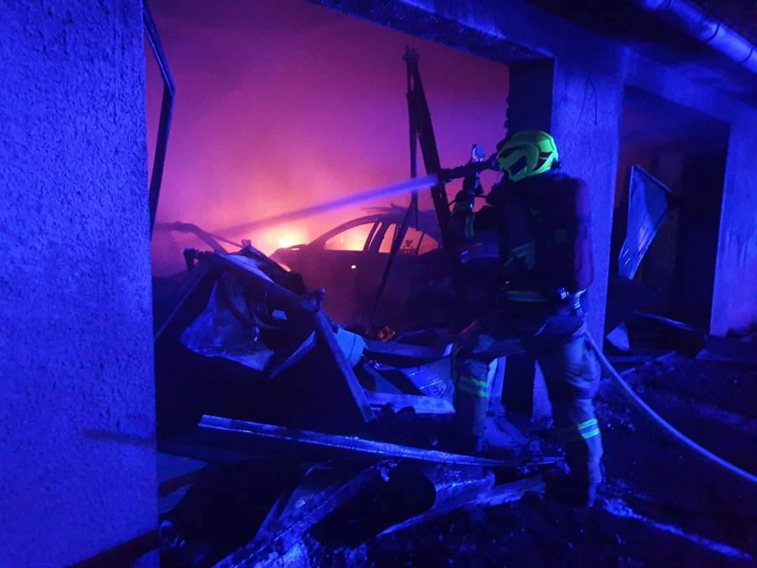 Nakon svađe je pokušao ubiti muškarca koji je sad u bolnici sa opeklinama: Zapalio mu garažu