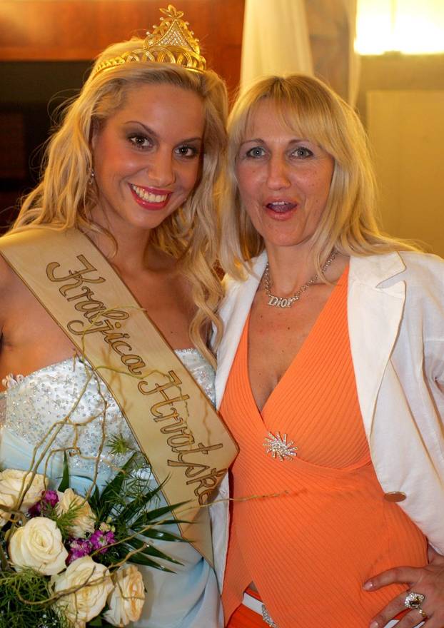 Simona se okrenula Bogu, Aleks živi u bakinoj kući, a Tina se nakon seks skandala povukla...