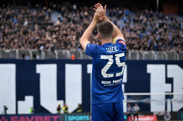 Zagreb: Igrači GNK Dinamo u suzama se oprostili od navijača
