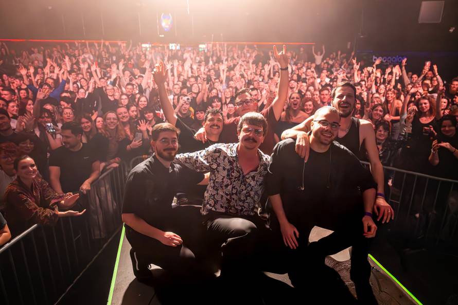 BluVinil svirkom na prepunom koncertu u Zagrebu predstavio album i najavio velike stvari