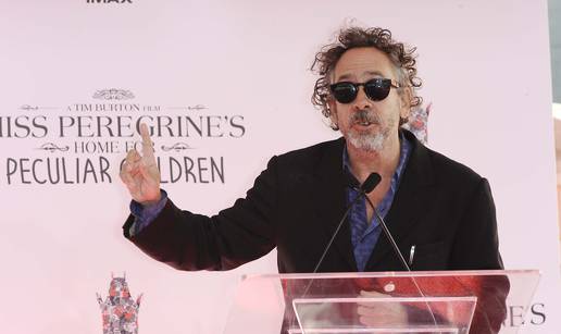 Tim Burton: Uvijek je odjeven u crno, raščupan i s naočalama