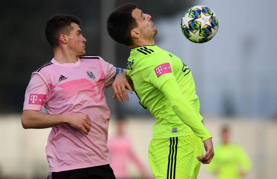 Sammir zabio golčinu Dinamu, Olmo sve promatrao sa zidića