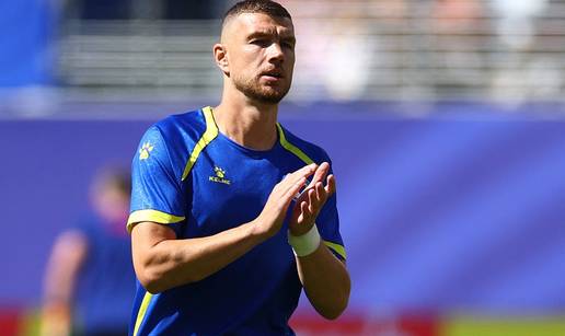 D&zcaron;eko zahvalio navija&ccaron;ima pa ostavio otvoreno pitanje budu&cacute;nosti: Vidjet &cacute;emo...