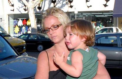 Britney Spears namjerno propustila posjet sinova?!