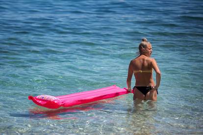 U ljetnim radostima uživalo se i na prelijepoj draškoj plaži Sipar