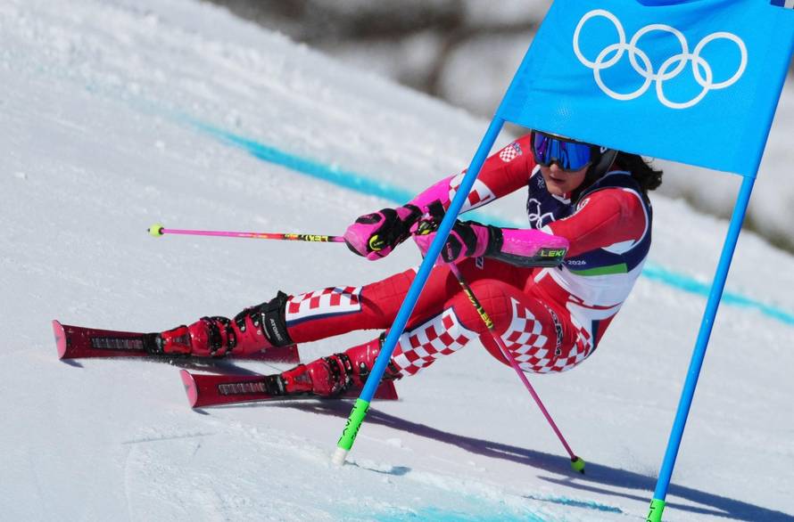 Alpine Skiing - Women's Giant Slalom Run 1