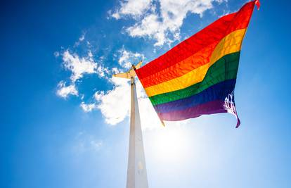 Crkva u Njemačkoj izmijenila svoj radni zakon: Nema više diskriminacije LGBT zaposlenika