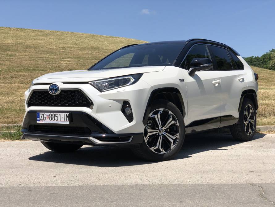 Toyota RAV 4: Novi plug-in hibridni pogon za mnogo snage i vrlo malu potrošnju benzina