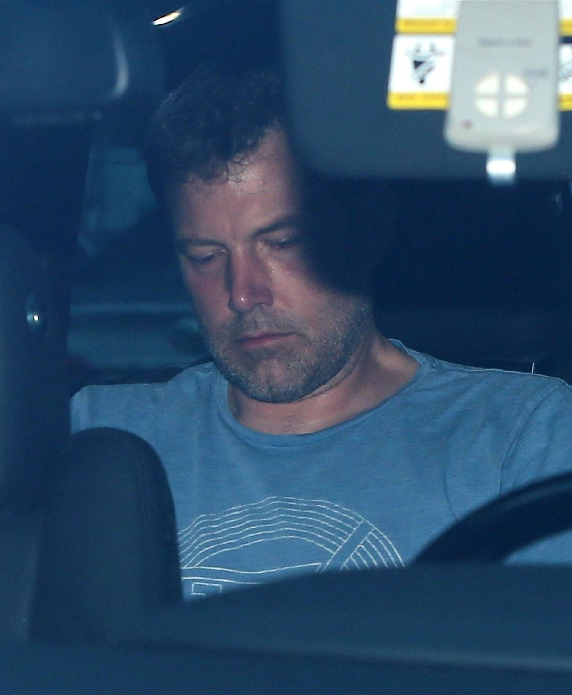 Jennifer Garner shows up to rescue Ben Affleck and check him into rehab!