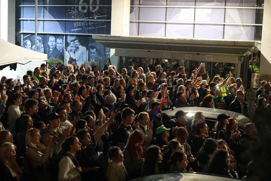 Beograd: Studeti nastavlju s blokadom RTS-a 