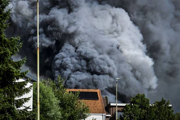 TOMORROWLAND FESTIVAL FIRE