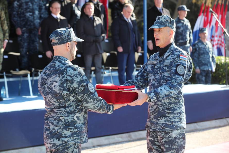 Split: Svečana primopredaja i imenovanje novog obalnog ophodnog broda OOB-32 "Umag"