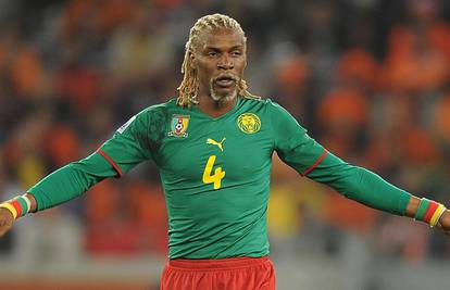 Najteža utakmica: Legendarni Kamerunac bori se za život...