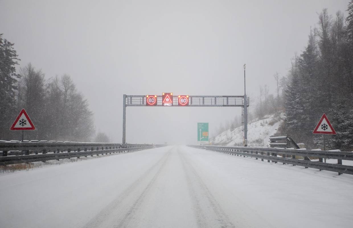 Pada snijeg u gorju: Zatvoren dio autoceste A1 za sav promet